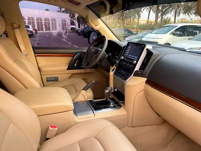 2016 Toyota LAND CRUISER — миниатюра 18