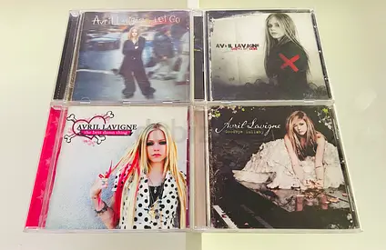 4 Avril Lavigne Music CD’s