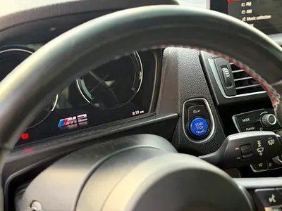 2016 BMW M2 — миниатюра 14