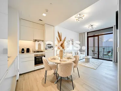 LOW FLOOR | AVAILABLE | EXCLUSIVE | NO AGENTS
