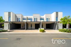 Exclusive | Pool Backing | Vacant