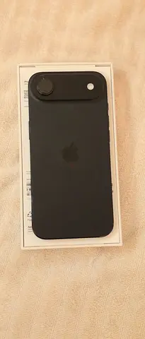 Apple iPhone 17 Air (black) in box — good condition