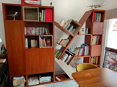 Wooden modular bookcase/shelving unit - modern design, good condition