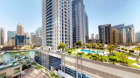 SPACIOUS 1BR | BRIGHT UNIT | PRIME MARINA LIVING