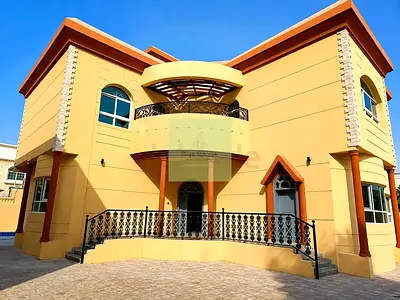 Fully Renovated 5-bedroom villa + maid in Al Manara/ 500.000 YEARLY