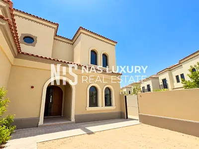 Single Row Corner | Facing the park | Ready to move