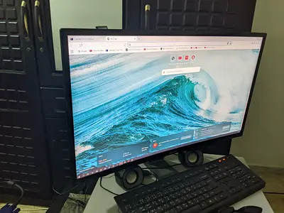 27-inch Curved  LED Monitor in perfect Working Condition