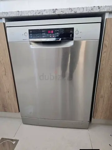Bosch series 4 dishwasher new model slightly used