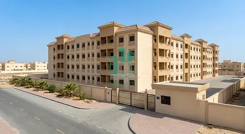 سكن موظفين مكون من 71 غرفة للإيجار | الجرف، عجمان