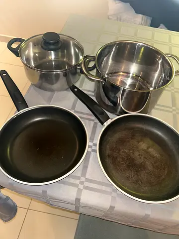 Set of used frying pans and saucepans - good functional condition