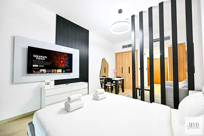 Luxury Studio | Fully Furnished | Vacant Now | Community View