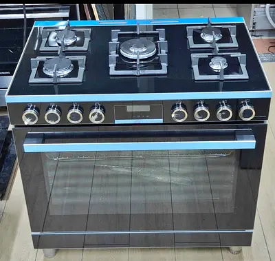 Bosch series 8 5-Burner Gas Cooker with Oven - Black Glass Top, Stainless Trim