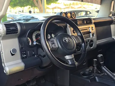صورة مصغرة 11 لـ 2009 Toyota FJ CRUISER