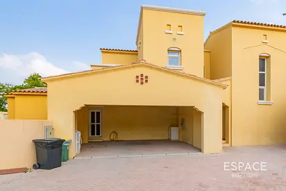 Corner Plot | Close to Pool | Quiet Location