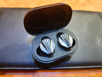 FiiO FW5 audiophile grade earphones