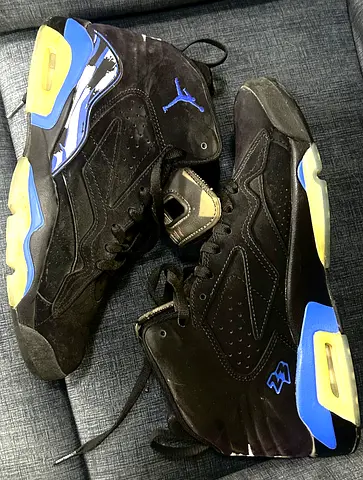 Air Jordan 8 Retro sneakers - black/blue, perfect condition size 42.5