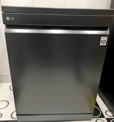 L.G Smart ThinQ Dishwasher Three Rack With Great Condition Same As Like New