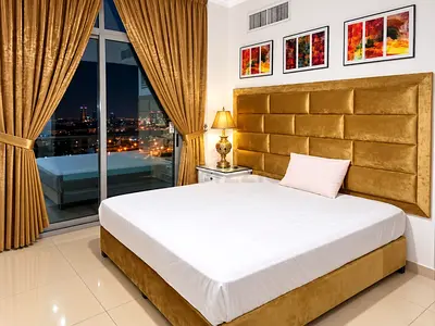 0% commission, marina luxury master bedroom with balcony , nice marina view, weekly 3 days cleaning