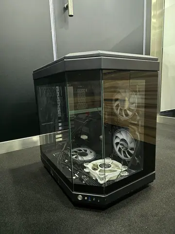 SEGOTEP Gank 360 E-ATX Tempered Glass Gaming Case