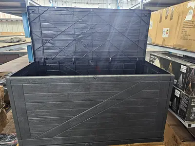 Storage box portable