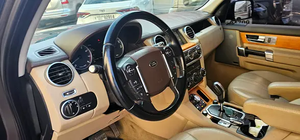 2012 LAND Rover LR4 photo 10