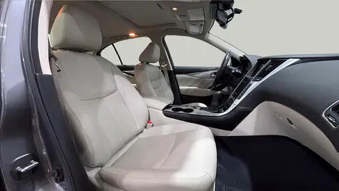 صورة 6 لـ 2024 Infiniti Q50