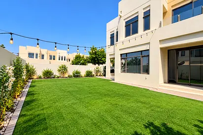 Type E | True Corner | Vacant | Pool and Park