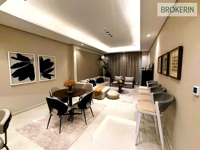 LUXURIOUS LIVING | GREAT VIEW | BUSINESS BAY AREA