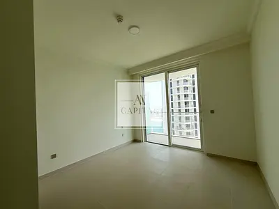 Palace Beach 1BR | Sea Access | Prime Location