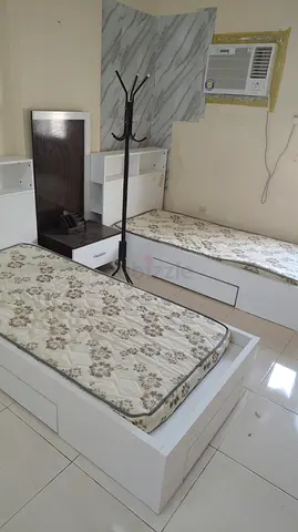 Single bed with mattress