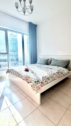 IKEA MALM King Bed + VESTERÖY Mattress 180×200 | AED 1,650 | Skycourts Towers