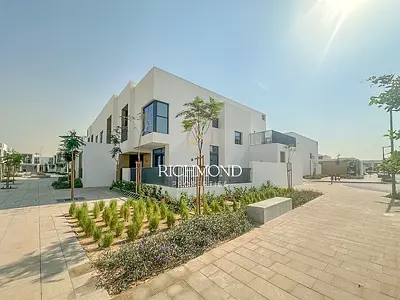 4-Bedroom Corner Townhouse+Maid | Triplex Layout
