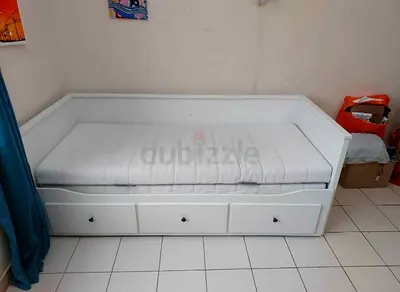 IKEA Hamnes day bed with 2 mattress and 3store drawers underneath is available excellent condition