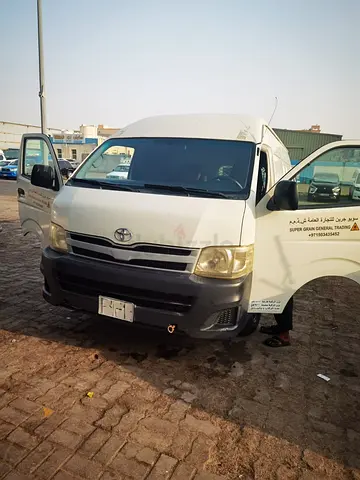 Toyota Hiace 2013 Standard Japanese Specs