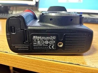 Used Nikon D40 DSLR Body - Good Condition