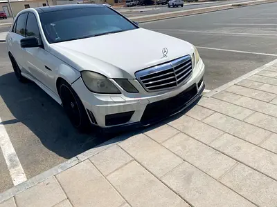 2010 Mercedes-Benz E-Class E 550 V8 - American Specs