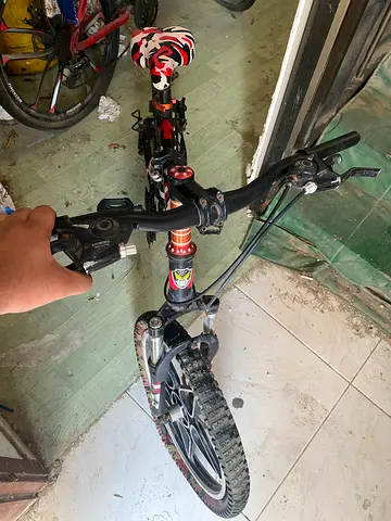 Land Rover 26” Foldable Mountain Bike – Dual Suspension – Disc Brakes
