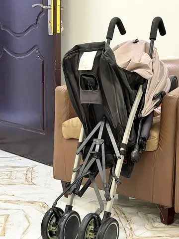First cry stroller
