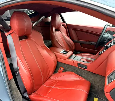 صورة مصغرة 14 لـ 2015 Aston Martin VANTAGE