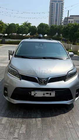 2020 Toyota Sienna XLE American Specs