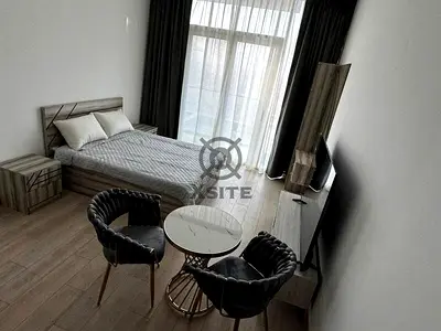 Modern Living | 12 Cheques with Bills | Skyline View