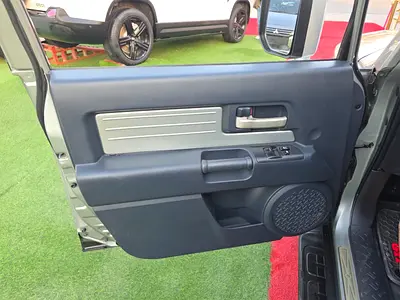 صورة مصغرة 14 لـ 2009 Toyota FJ CRUISER