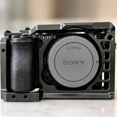 Sony a6500 Camera Body (with cage) - Great Condition