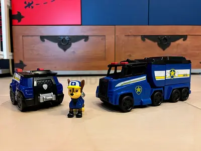 Paw Patrol Spy Chase Car
