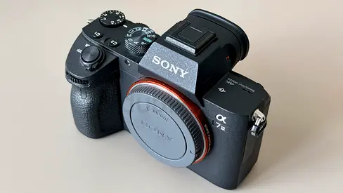 Sony a7 III Body, AED 3,100 Final Price, used only 3 shoots