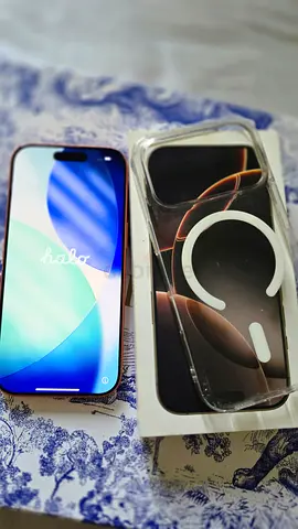 iPhone 17 Pro (Orange) with a Box from iphone 16 + MagSafe Clear Case - Excellent Condition 256
