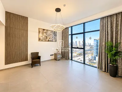 WELL-MAINTAINED | SPACIOUS & COMFORTABLE LIVING