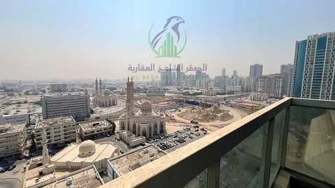 غرفتين وصاله المجاز 2 مع باركينج وجيم ومسبح مجاني 2 بلكونه وحزائن بالحائط تشطيب حديث اطلاله بنوراميه مفتوحه
