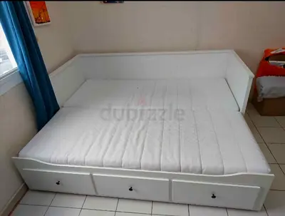 IKEA Hamnes day bed with 2 mattress and 3store drawers underneath is available excellent condition