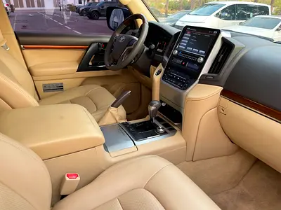 2016 Toyota LAND CRUISER — миниатюра 17